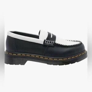 NEW! Dr. Martens Penton Loafer Black and White Two Tone Wingtip UNISEX EU 40
